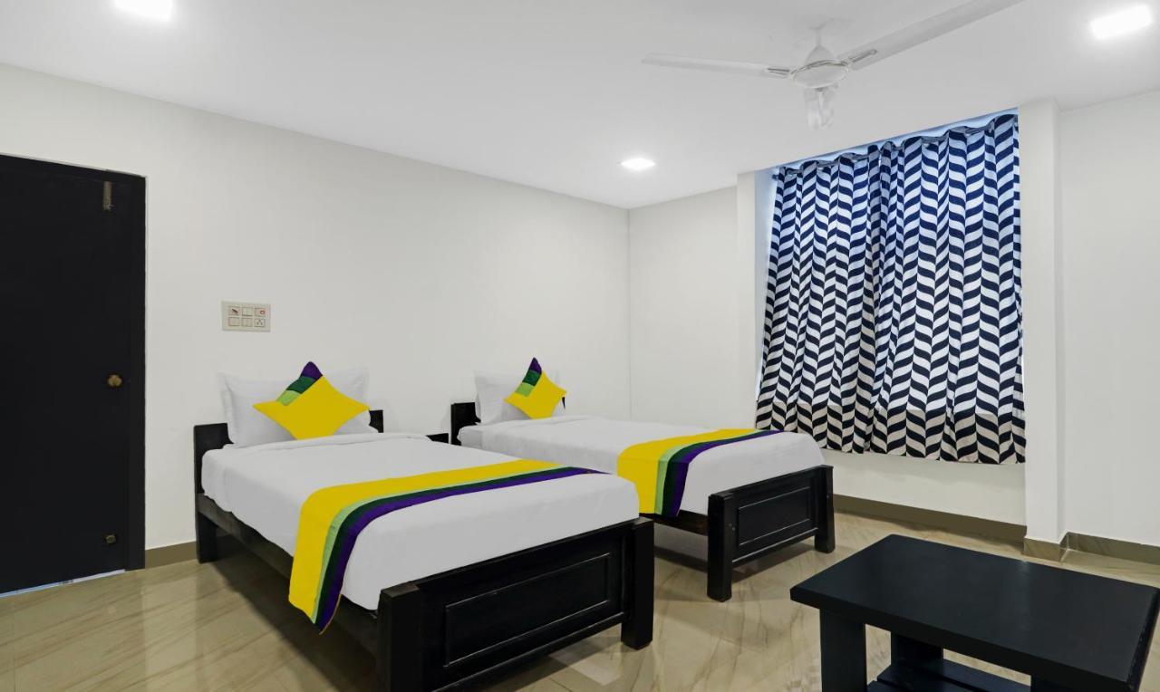 Itsy By Treebo - Lg Grand Inn Hyderabad Bagian luar foto
